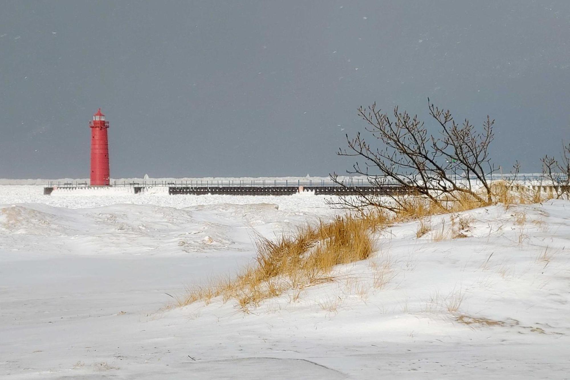 Walk To Beach Lake Michigan Getaway! Muskegon Exterior photo